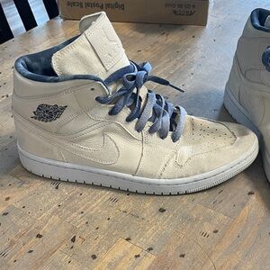Nike Air Jordan High-Top Sneakers in Beige and Blue